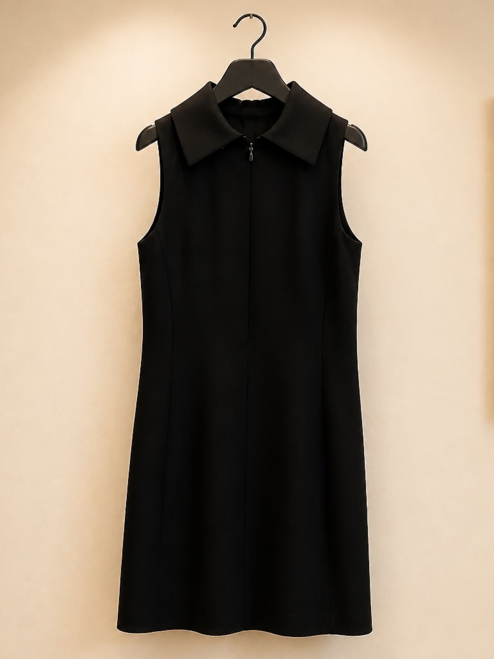 Vintage Harold’s Black Sleeveless Fold-Over Collar Mini Dress.  True NYC! - Picture 2 of 3